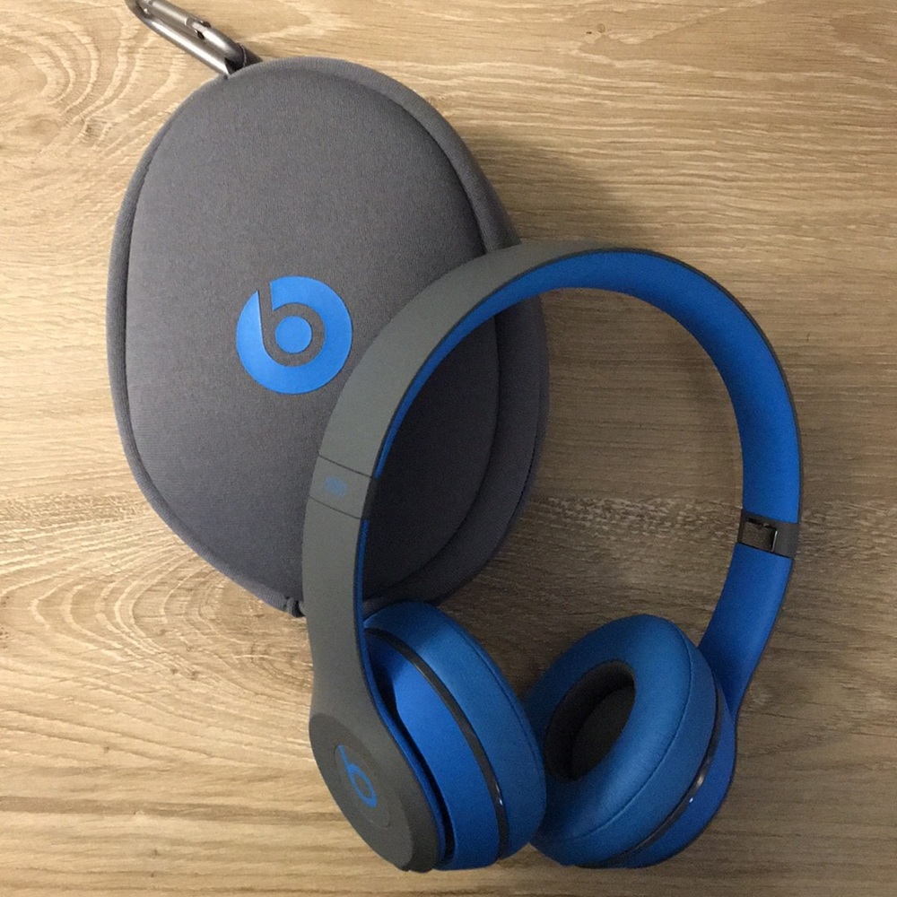 Beats Solo Wireless Headphones